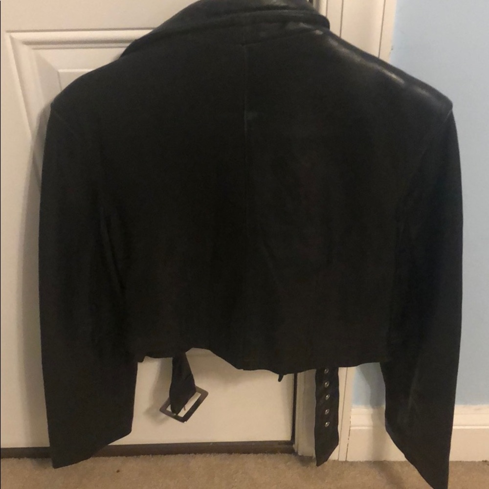 Leather jacket - Picture 2 of 2